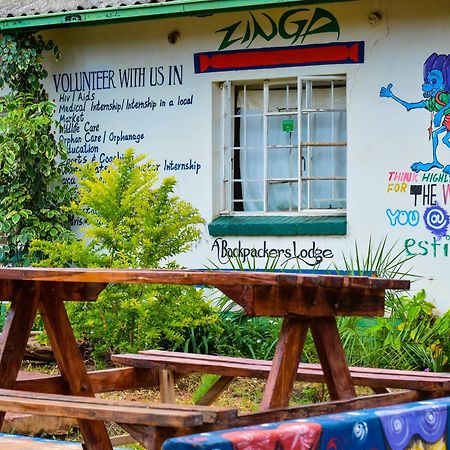 Zinga Backpackers Hotel Livingstone Buitenkant foto