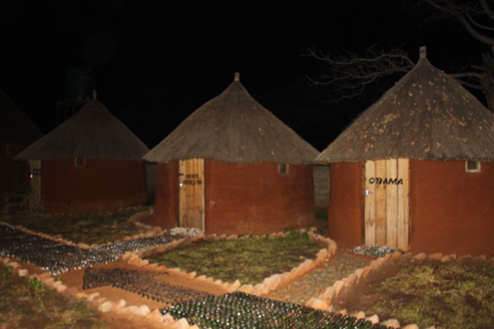 Zinga Backpackers Hotel Livingstone Buitenkant foto