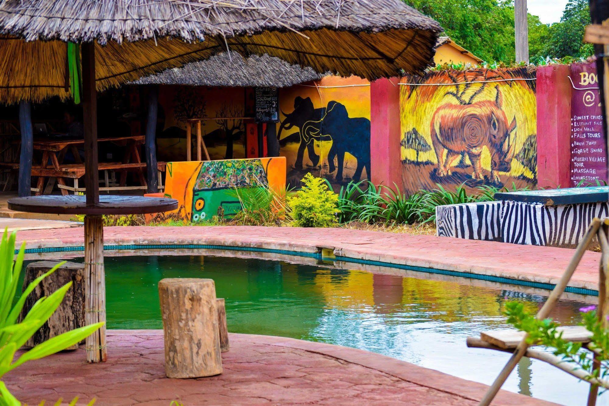 Zinga Backpackers Hotel Livingstone Buitenkant foto